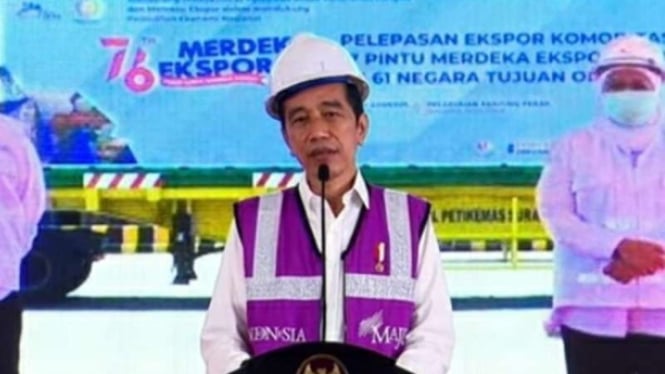 Presiden Joko Widodo melepas ekspor Merdeka.