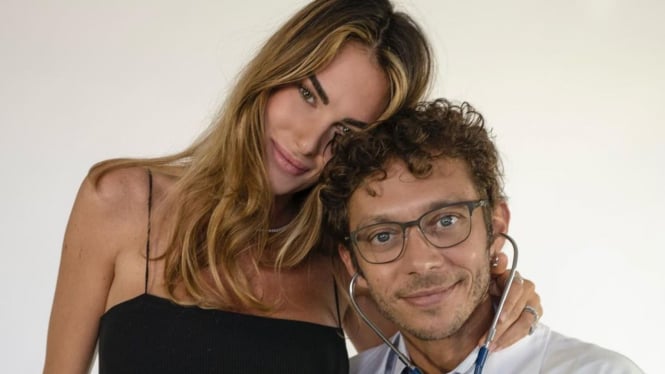 Valentino Rossi dan kekasihnya, Francesca Sofía Novello