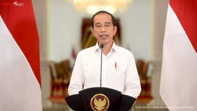 Presiden Jokowi umumkan PPKM sejumlah daerah turun ke level 3.