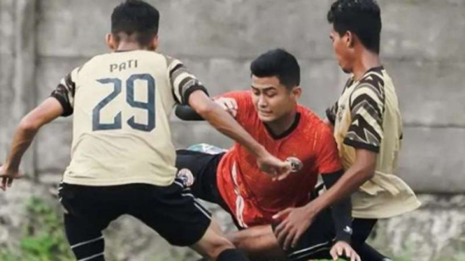 Duel Persija Jakarta vs PSG Pati.