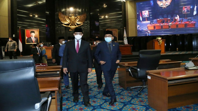 Gubernur DKI Jakarta Anies Baswedan di Gedung DPRD DKI Jakarta
