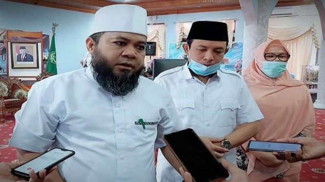 Alcalde de Bangkulu Helmi Hasan, hermana Zulkifli Hasan