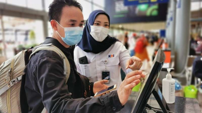 KAI mengintegrasikan sistem boarding ticketing dengan aplikasi Peduli Lindungi 
