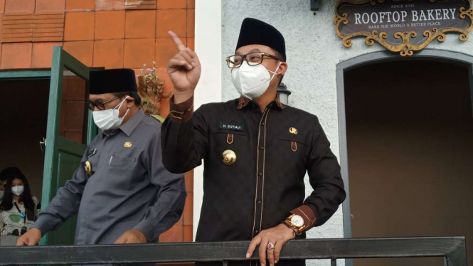 Wali Kota Malang Sutiaji mengecek kesiapan dua mal besar di Kota Malang.