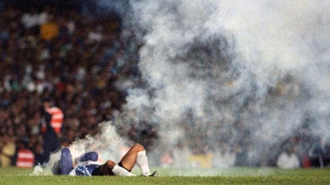 Drama kiper Chile, Roberto Rojas di kualifikasi Piala Dunia 1990