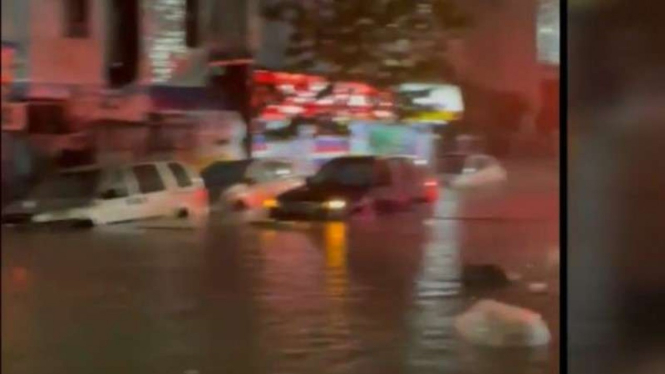 Badai Ida sebabkan banjir terjang sejumlah kota di AS
