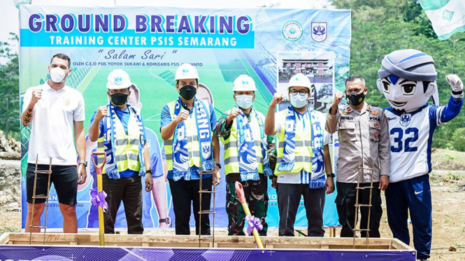 Peletakan batu pertama pusat latihan PSIS Semarang