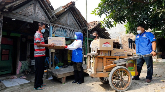 Paket bantuan Semangat Saling Bantu dari Astra