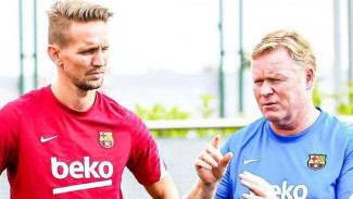 Barcelona Berharap Tuah Bomber Legendaris dari 'Rekrutan Panik'