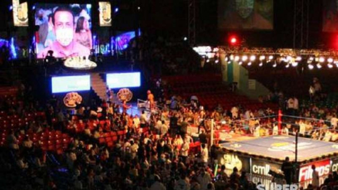 Duel CMLL terganggu oleh gempa