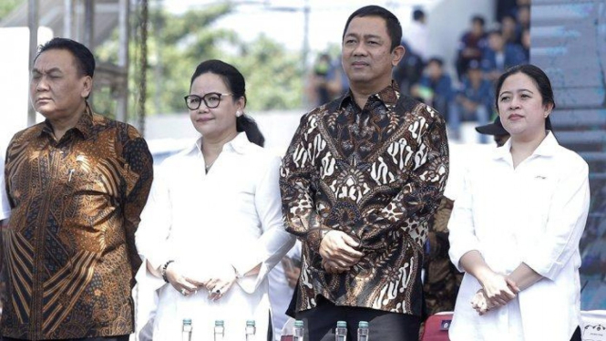 Wali Kota Semarang bersama Puan Maharani di sebuah acara.