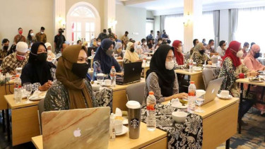 Pelatihan dan pengembangan UMKM berbasis digital.