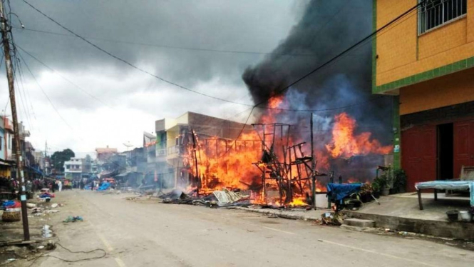 Kebakaran terjadi di Pasar Tradisional Siborong-borong, Sumut.