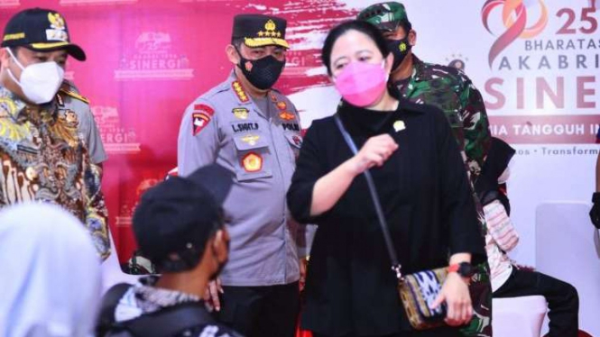 Ketua DPR Puan Maharani bersama Kapolri dan Panglima TNI.