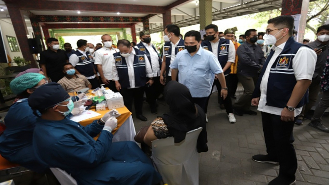 Menteri BUMN Erick Thohir bersama Ketum Kadin