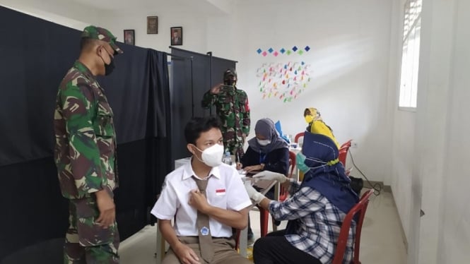 Vaksinasi di SMK Informatika Bina Generasi Tiga (IBG), Bogor