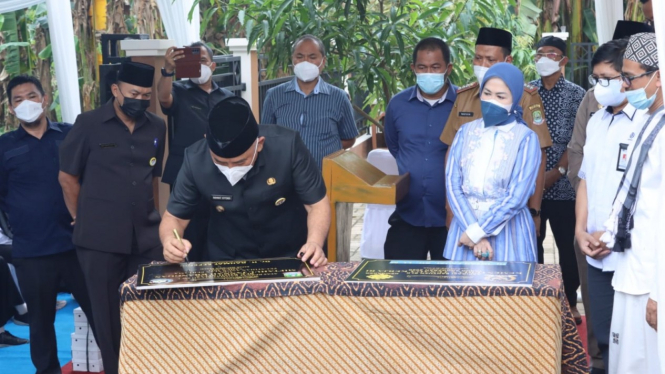 Wali Kota Bekasi, Rahmat Effendi, meresmikan Kantor Balai Latihan Kerja (BLK)