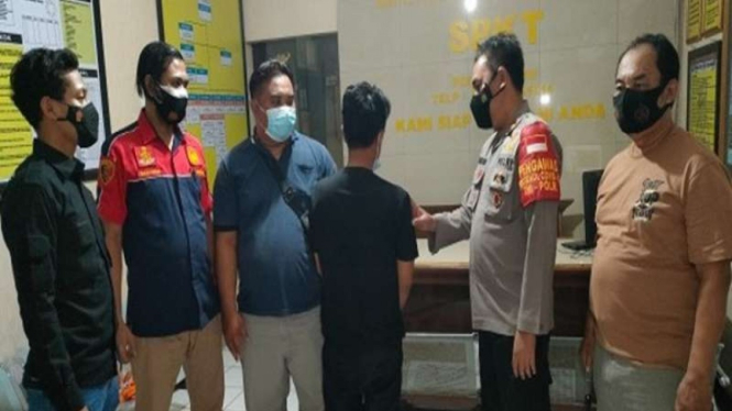 Polisi menangkap pencuri dengan modus tukang pijat di Indramayu