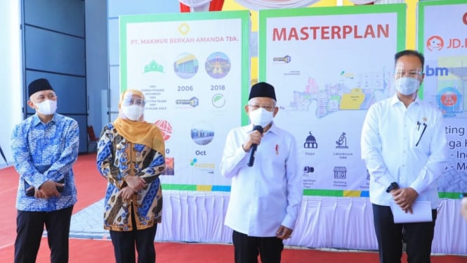 Wapres RI Ma’ruf Amin saat berkunjung ke Kawasan Industri Halal (KIH) Safe and Lock di Sidoarjo, Jawa Timur, pada Kamis, 30 September 2021.