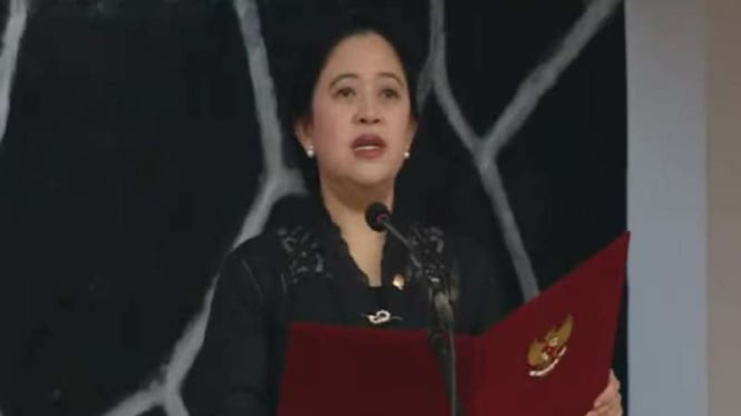 Ketua DPR RI Puan Maharani membacakan Ikrar setia Pancasila