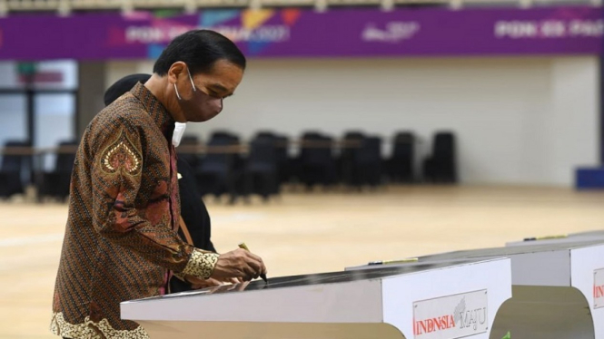 Presiden Jokowi meresmikan venue PON