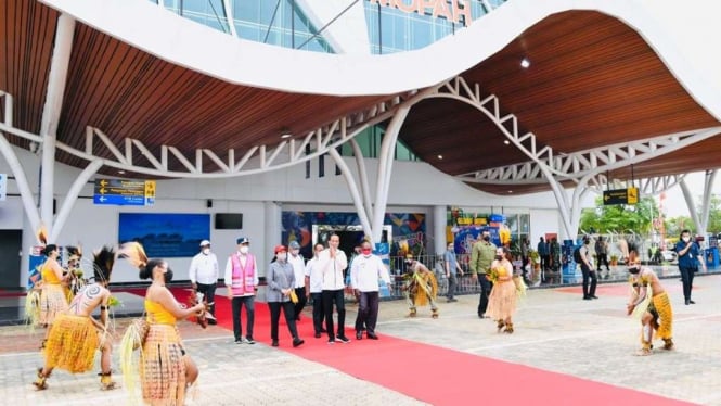 Presiden Jokowi Meresmikan Terminal Baru Bandara Mopah, Merauke, Papua.