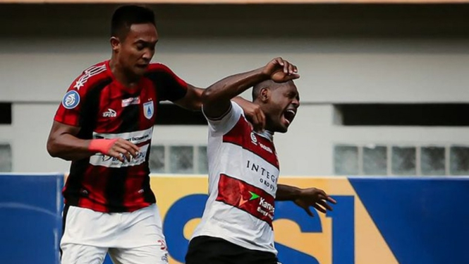 Pertandingan Madura United vs Persipura Jayapura