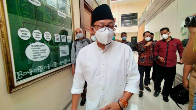 Wali Kota Malang, Sutiaji usai menjalani sidang pelanggaran Prokes PPKM Level 3.