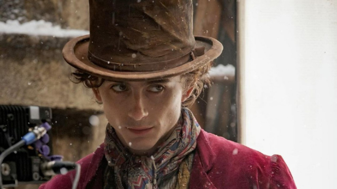 Timothee Chalamet sebagai Willy Wonka muda.