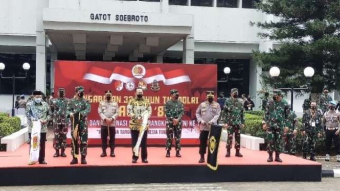 VIVA Militer: Panglima TNI hingga Ketum PBNU lepas bantuan COVID-19 di Cilangkap