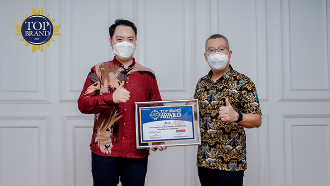 Es Krim AICE meraih penghargaan Top Brands Award dan Top Brands for Kids Award