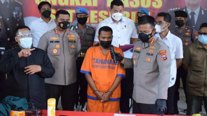 Polisi merilis kasus jual beli satwa langka di Markas Polresta Sidoarjo.