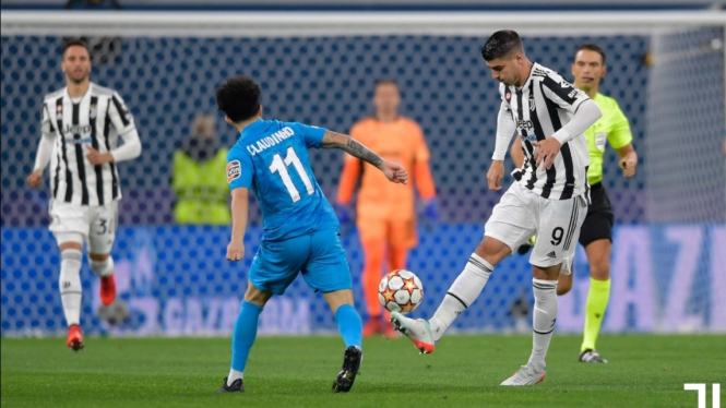 Pertandingan Zenit vs Juventus di Liga Champions. 