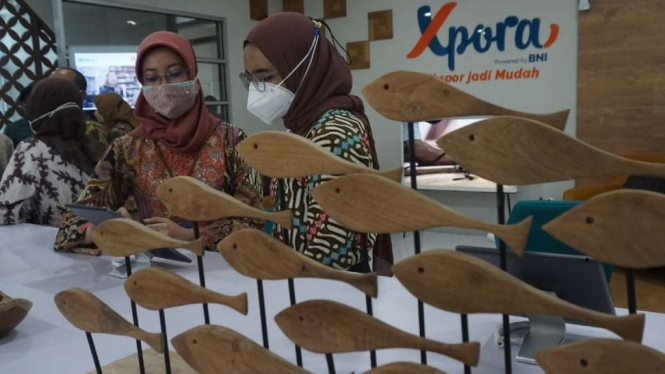 Produk UMKM mitra kerja bank BNI di Solo, Jawa Tengah, yang memanfaatkan platform BNI Xpora.