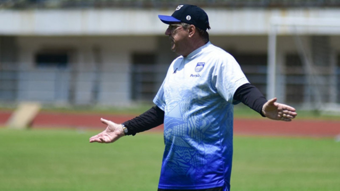 Pelatih Persib Bandung, Robert Rene Alberts