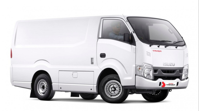 Isuzu Traga Blind Van