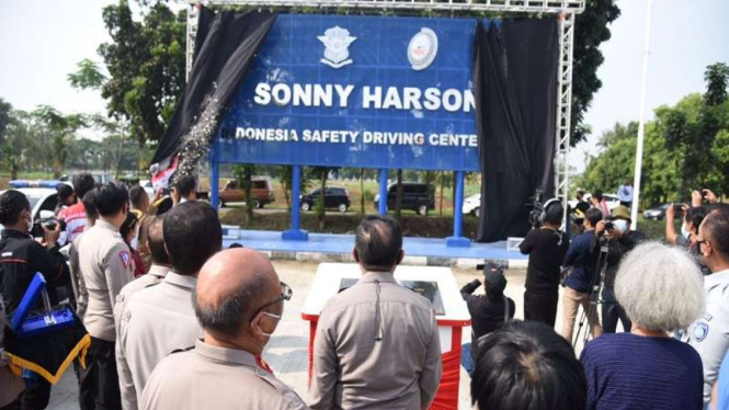 Kakorlantas meresmikan nama lapangan ISDC menjadi Sonny Harsono