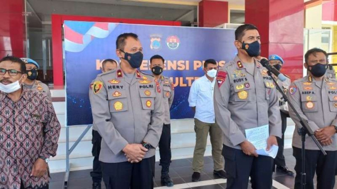 Sulawesi Tengah, Inspektur Polisi Satu Rudy Sufahriadi konferensi pers