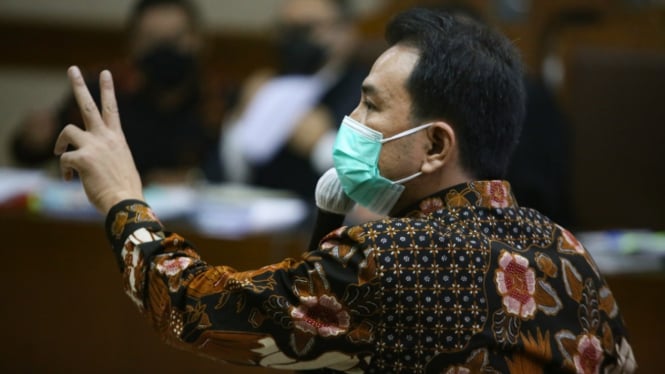 Azis Syamsuddin Bersaksi dalam Sidang Robin Maskur