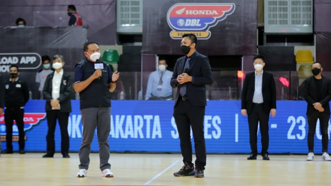 Menpora Zainudin Amali dan Azrul Ananda (CEO & Founder DBL Indonesia) 