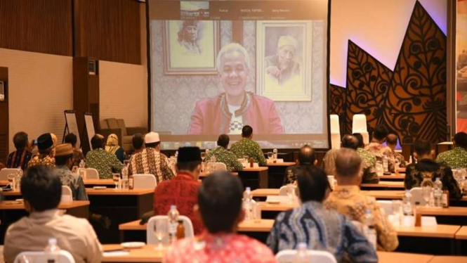 Gubernur Jawa Tengah Ganjar Pranowo membuka Musda I Papdesi Jateng