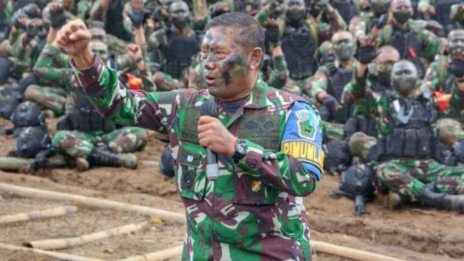 VIVA Militer: Dankodiklatad, Letjen TNI Anto Mukti Putranto