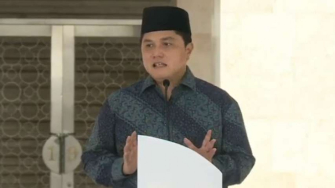 Menteri BUMN Erick Thohir di masjid Istiqlal, Jakarta.