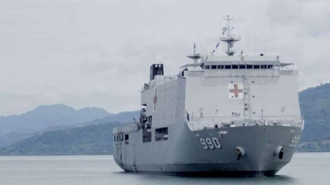 VIVA Militer: Kapal perang TNI Angkatan Laut, KRI dr. Soeharso (990)