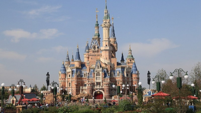  Disneyland Shanghai, China.