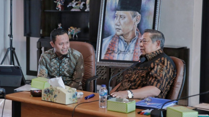 Wakil Ketua DPRD Riau Fraksi Demokrat Agung Nugroho bersama AHY.