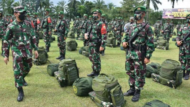 VIVA Militer: Satgas Pamtas RI-PNG Yonif 122/Tombak Sakti