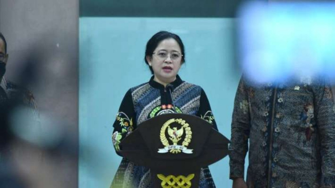 Ketua DPR RI Puan Maharani saat mengumumkan calon Panglima TNI.
