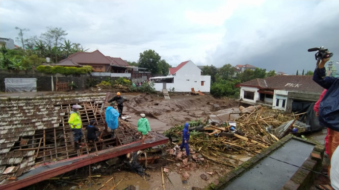 Banjir bandang di Kota Batu Jawa Timur.