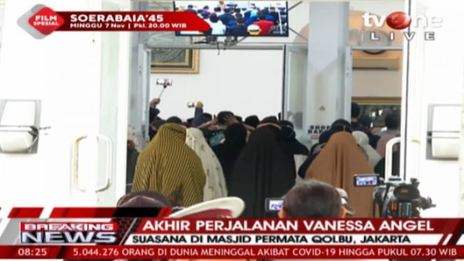 Jenazah Vanessa Angel dan Bibi Ardiansyah disalatkan